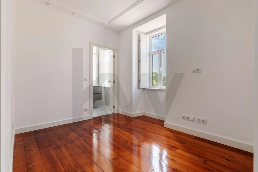 Apartamento T1 para Arrendamento em Alvalade Foto 19