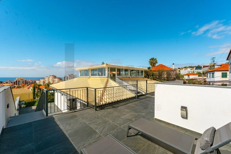 Moradia T3 para Venda em Funchal (São Pedro) Foto 42