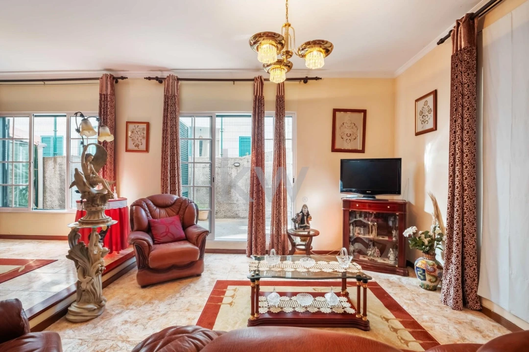 Moradia T3 para Venda em Camara de Lobos Foto 20