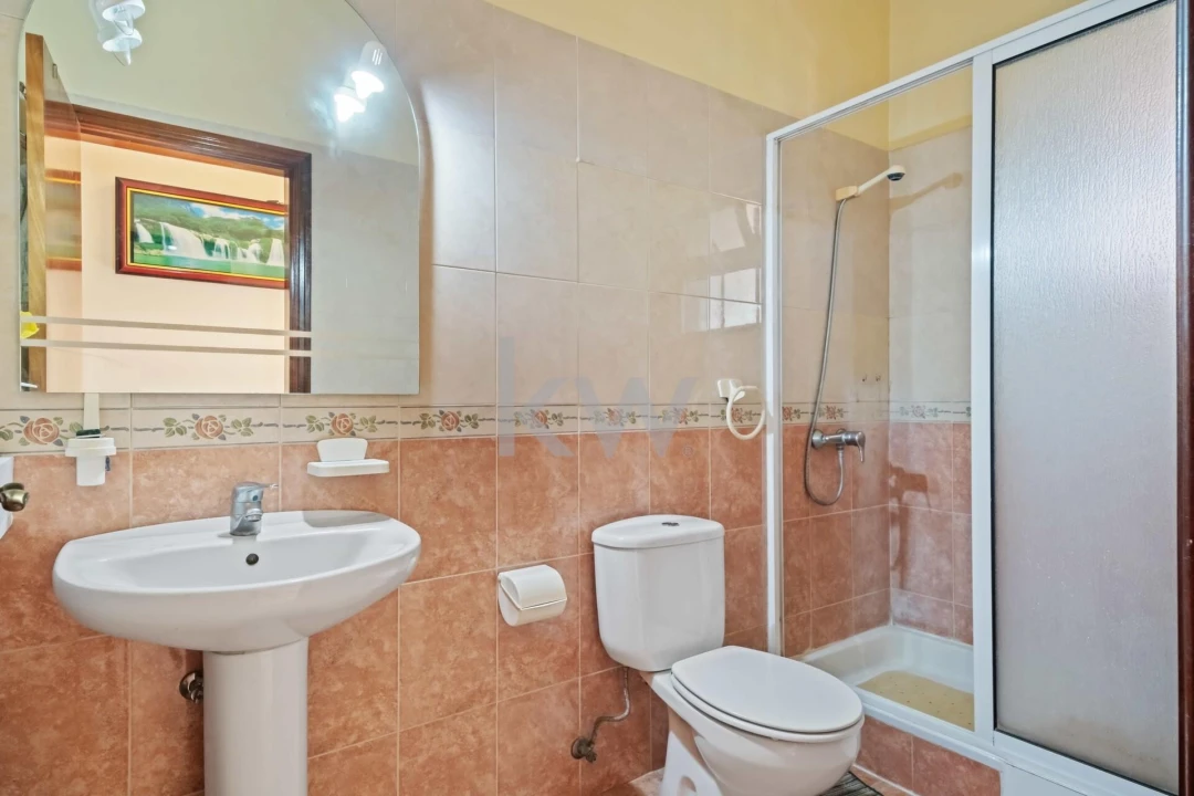 Moradia T3 para Venda em Camara de Lobos Foto 28