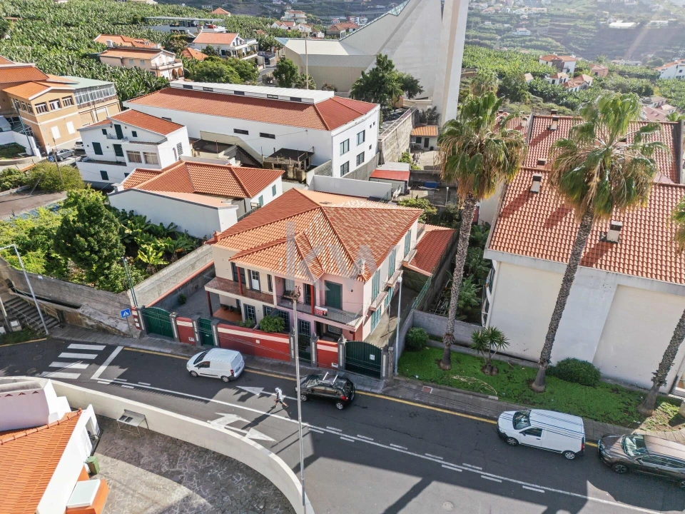 Moradia T3 para Venda em Camara de Lobos Foto 12