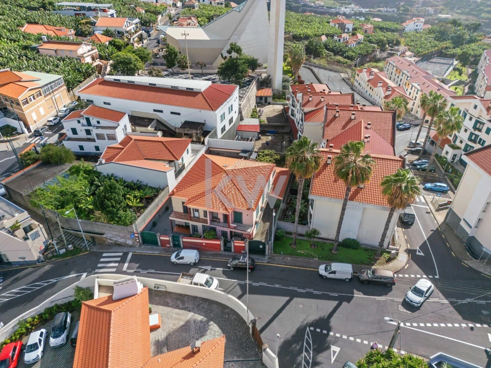 Moradia T3 para Venda em Camara de Lobos Foto 8