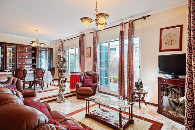 Moradia T3 para Venda em Camara de Lobos Foto 21