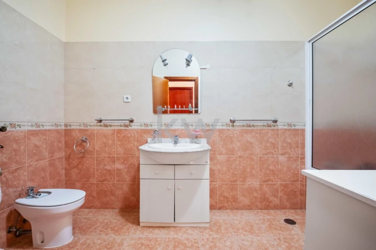 Moradia T3 para Venda em Camara de Lobos Foto 36