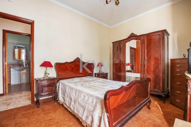 Moradia T3 para Venda em Camara de Lobos Foto 35