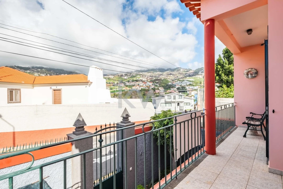 Moradia T3 para Venda em Camara de Lobos Foto 49