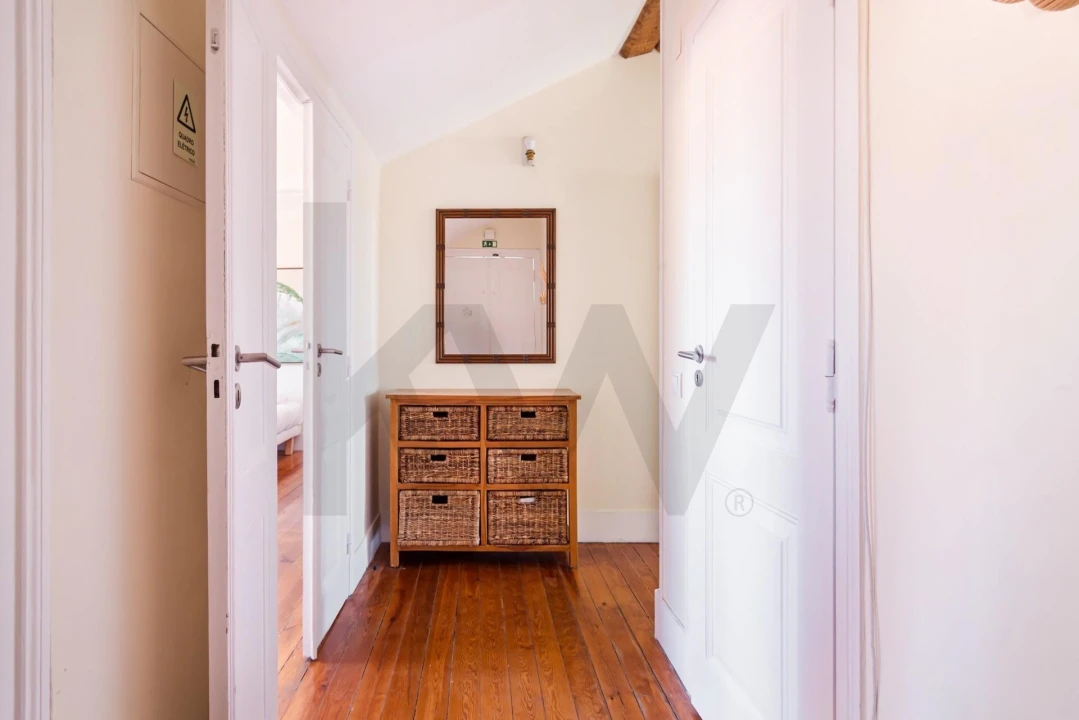 Apartamento T5 para Venda em Campo de Ourique Foto 4