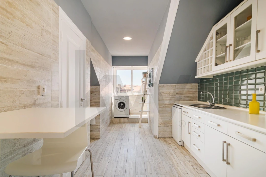 Apartamento T5 para Venda em Campo de Ourique Foto 23