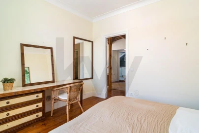 Apartamento T5 para Venda em Campo de Ourique