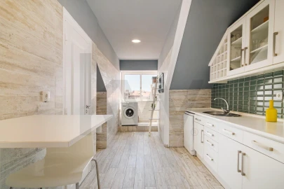 Apartamento T5 para Venda em Campo de Ourique