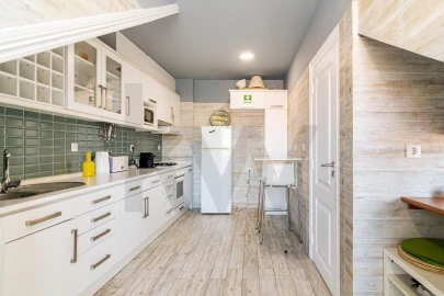 Apartamento T5 para Venda em Campo de Ourique