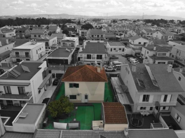 Moradia T4 para Venda em Fernao Ferro