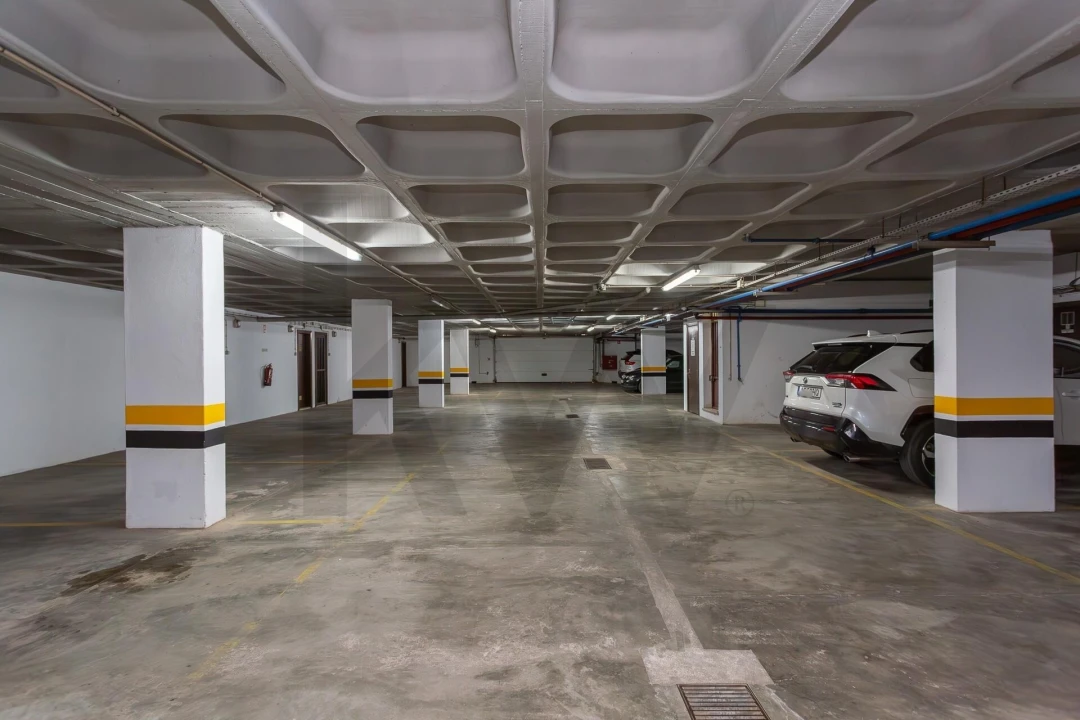 Apartamento T4 para Venda em Cascais e Estoril Foto 37