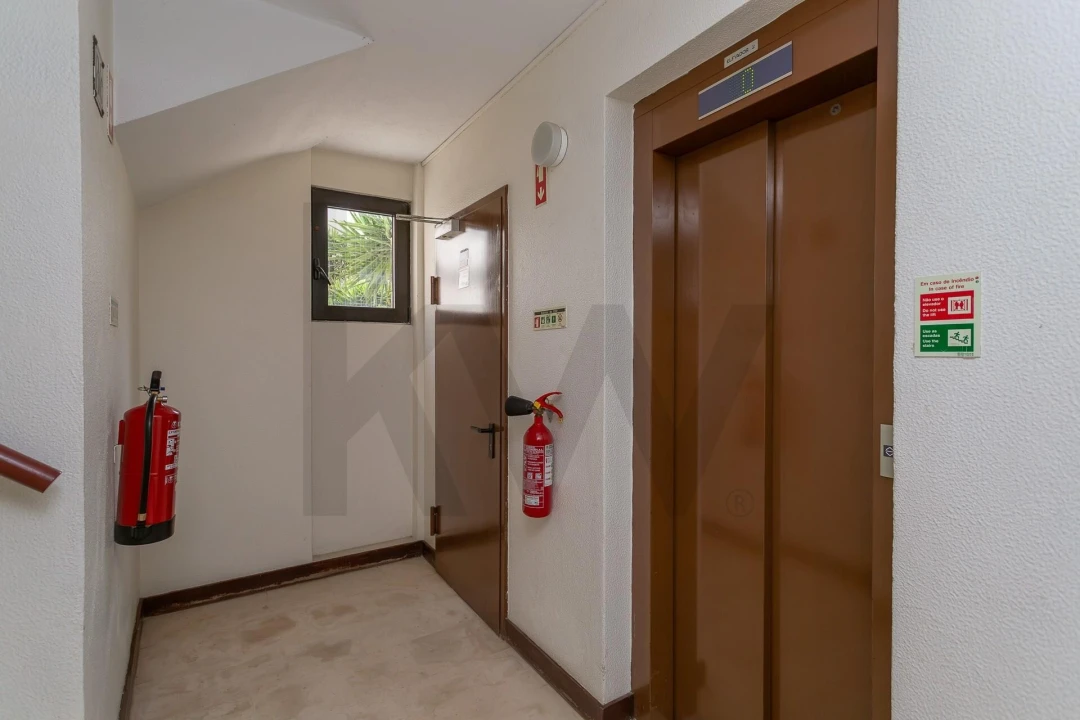 Apartamento T4 para Venda em Cascais e Estoril Foto 34