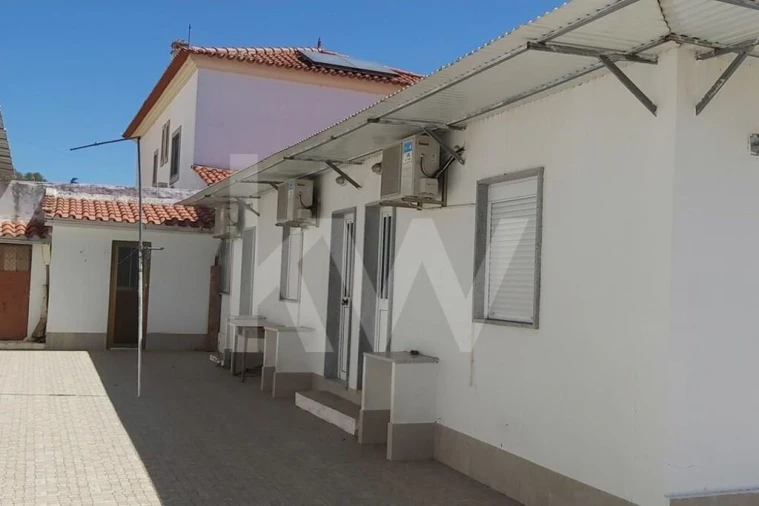 Moradia T1 para Venda em Monfortinho e Salvaterra do Extremo Foto 3