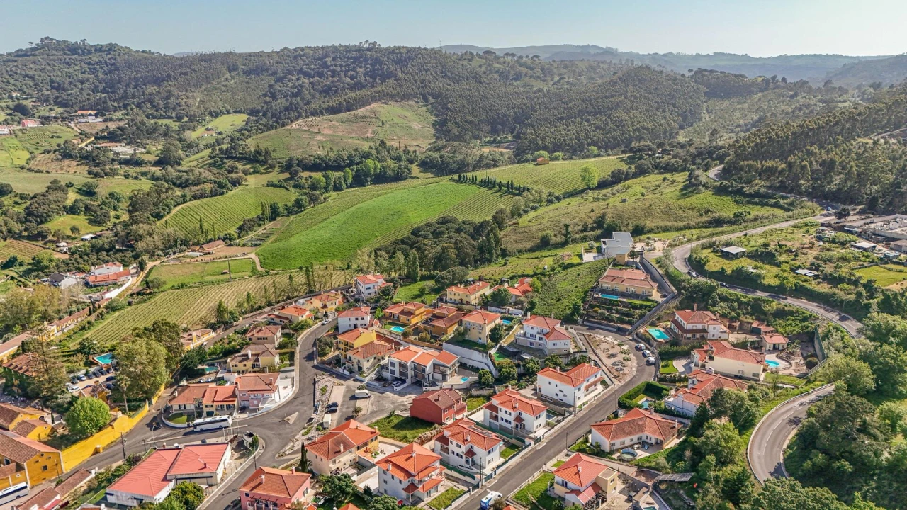 Moradia T5 para Venda em Enxara do Bispo, Gradil e Vila Franca do Rosário Foto 47