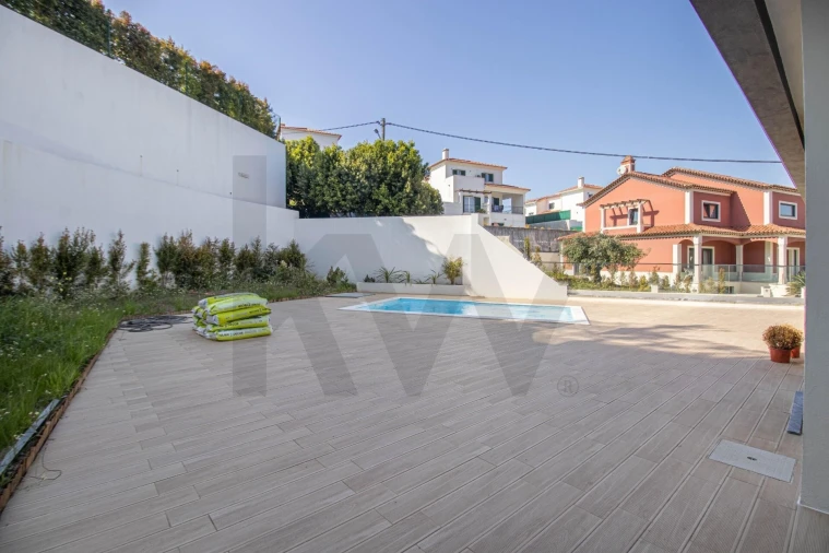 Moradia T5 para Venda em Enxara do Bispo, Gradil e Vila Franca do Rosário Foto 39