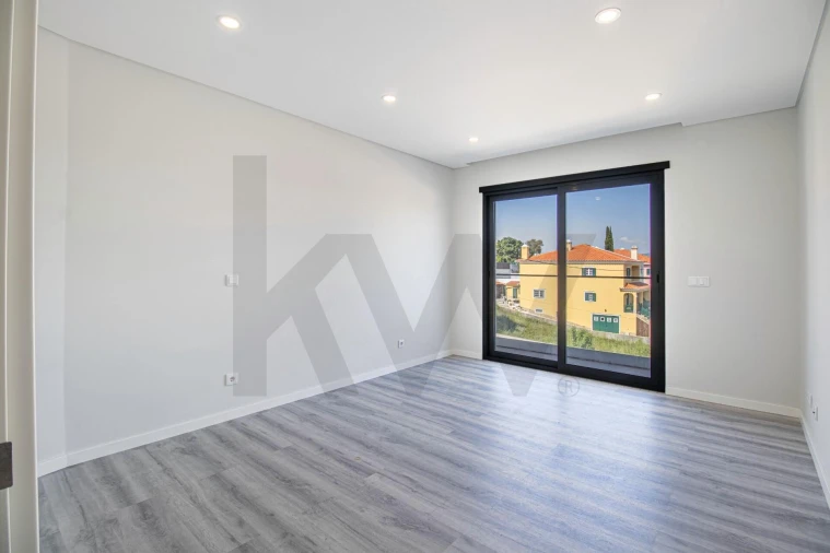 Moradia T5 para Venda em Enxara do Bispo, Gradil e Vila Franca do Rosário Foto 4