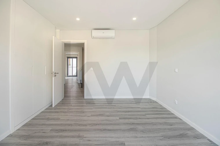 Moradia T5 para Venda em Enxara do Bispo, Gradil e Vila Franca do Rosário Foto 10