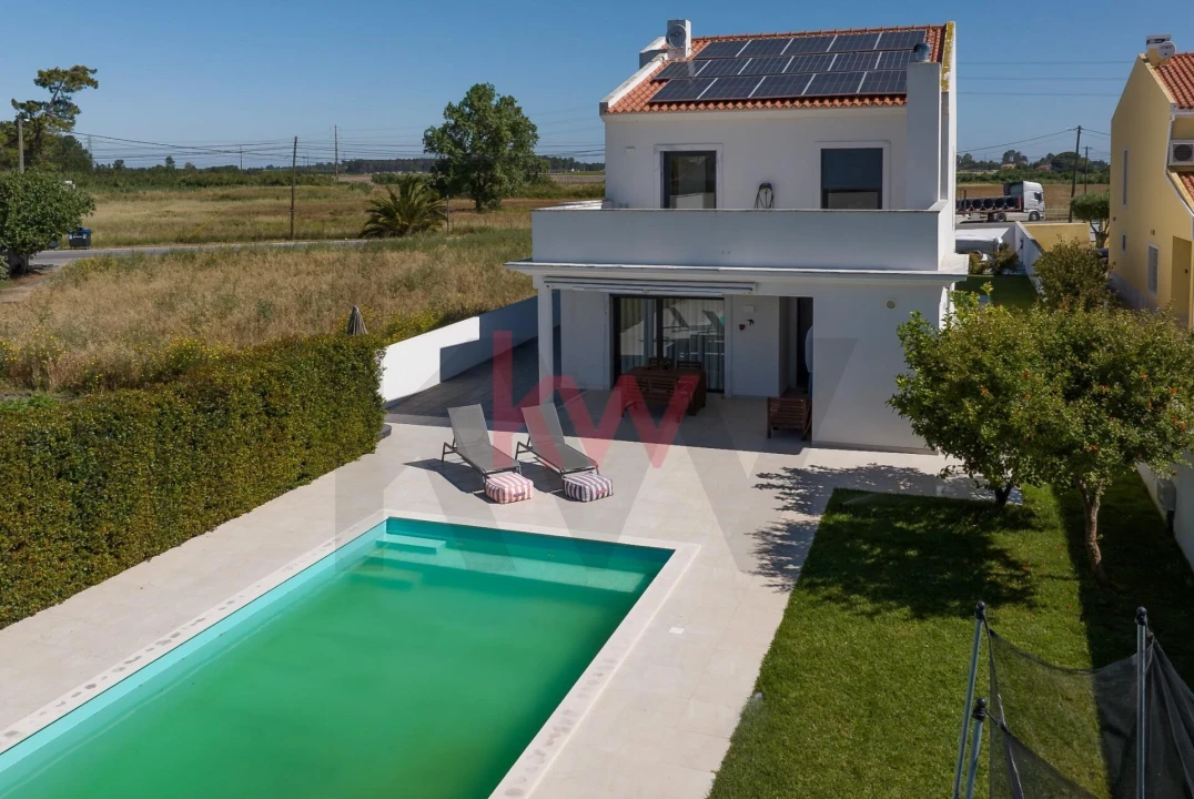 Moradia T4 para Venda em Pinhal Novo Foto 16