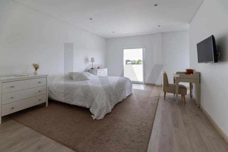 Moradia T4 para Venda em Pinhal Novo Foto 6