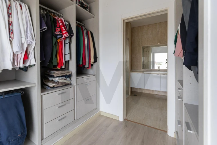 Moradia T4 para Venda em Pinhal Novo Foto 7