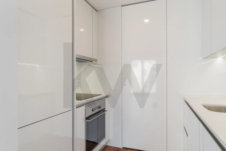 Apartamento T2 para Venda em Avenidas Novas Foto 6