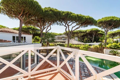 Moradia T8 para Venda em Cascais e Estoril