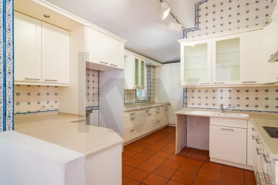 Moradia T8 para Venda em Cascais e Estoril