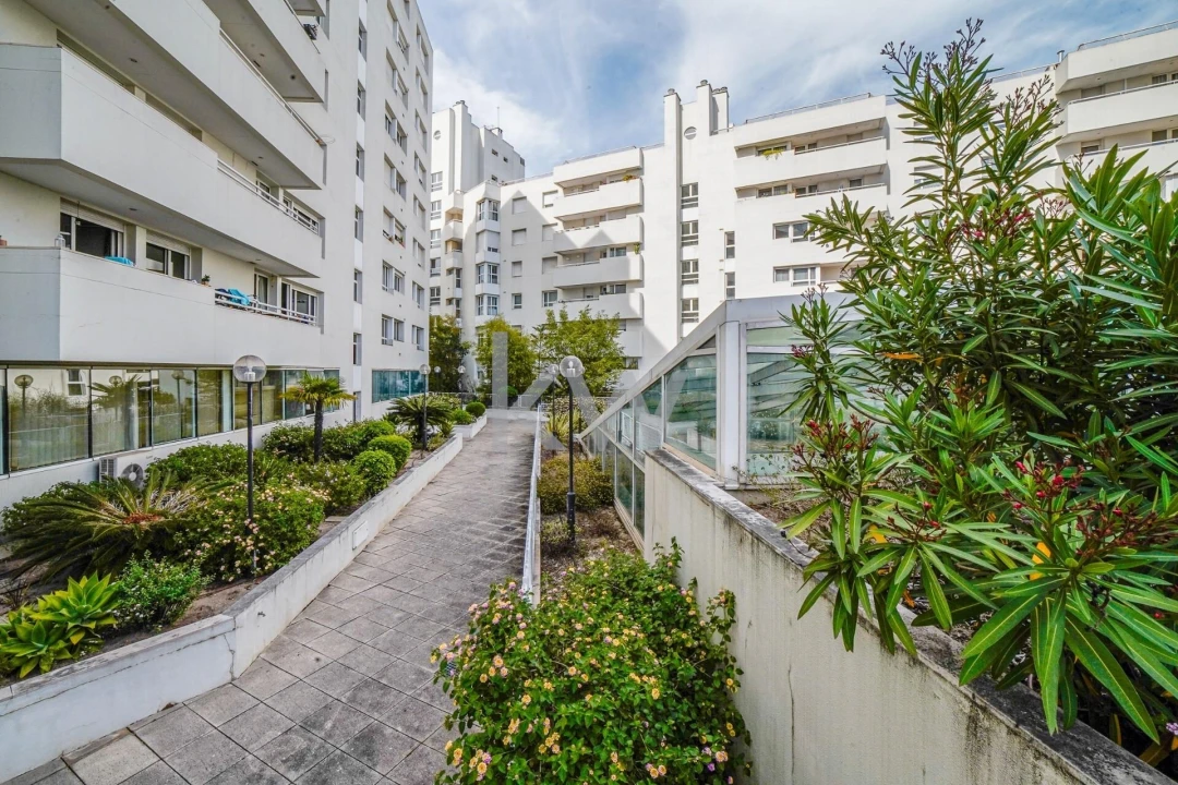 Apartamento T2 para Venda em Arroios Foto 28