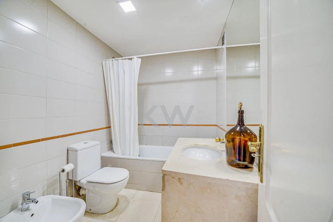 Apartamento T2 para Venda em Arroios Foto 18