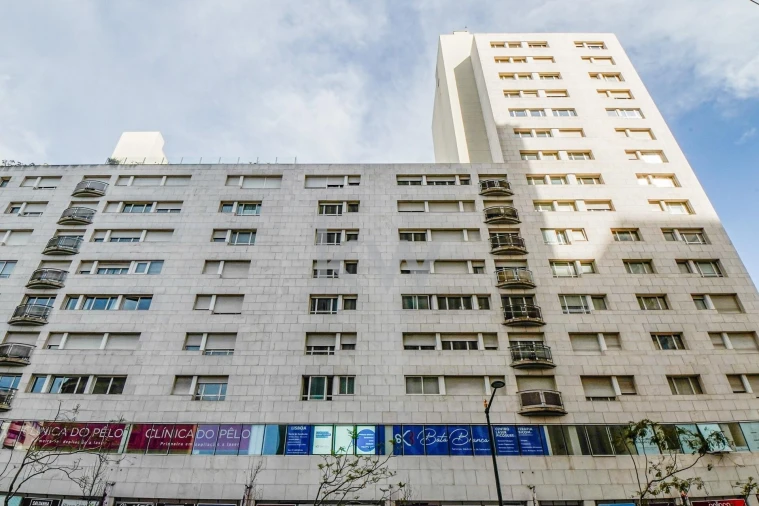 Apartamento T2 para Venda em Arroios Foto 35