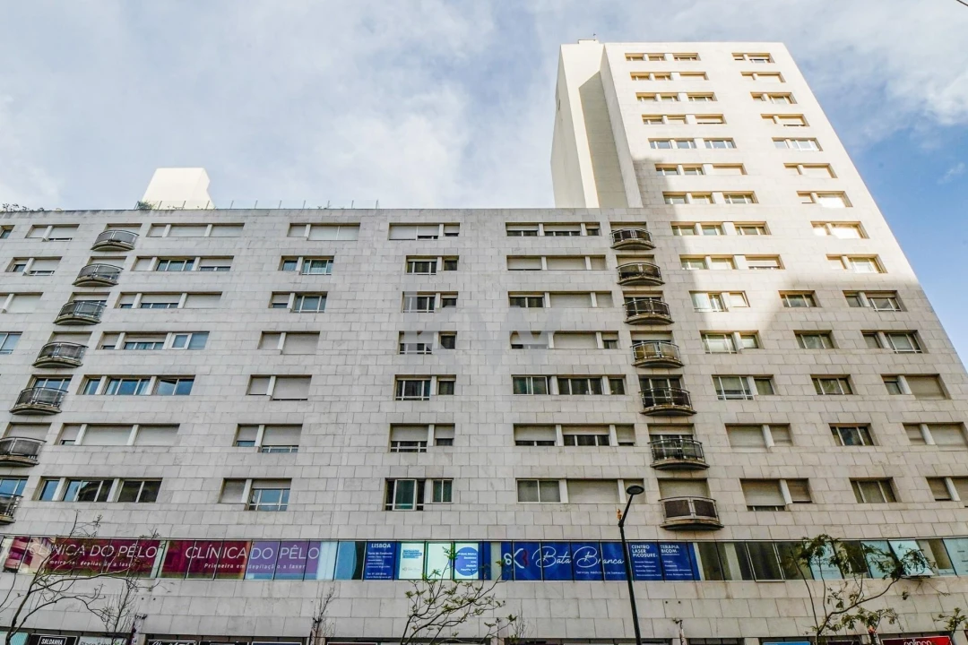 Apartamento T2 para Venda em Arroios Foto 35