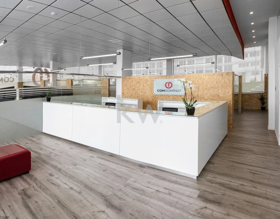 Loja para Venda em Matosinhos e Leça da Palmeira Foto 1