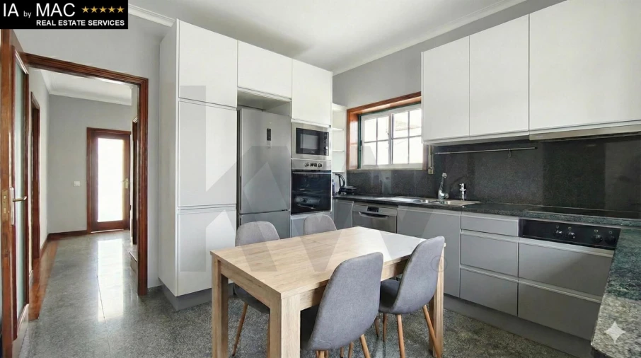 Moradia T4 para Venda em Cidade da Maia Foto 17