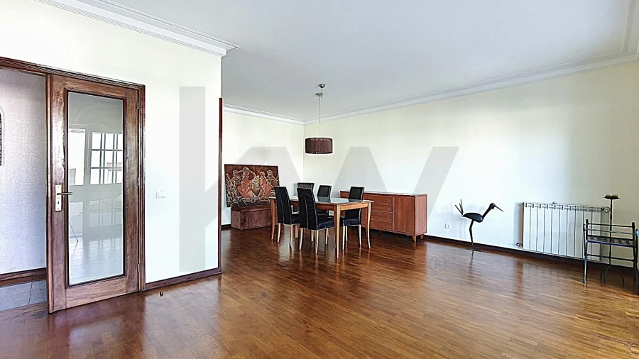 Moradia T4 para Venda em Cidade da Maia Foto 5