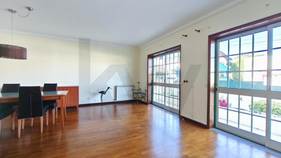 Moradia T4 para Venda em Cidade da Maia Foto 4