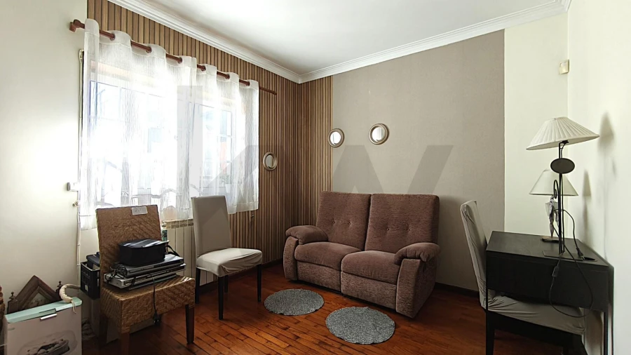 Moradia T4 para Venda em Cidade da Maia Foto 12