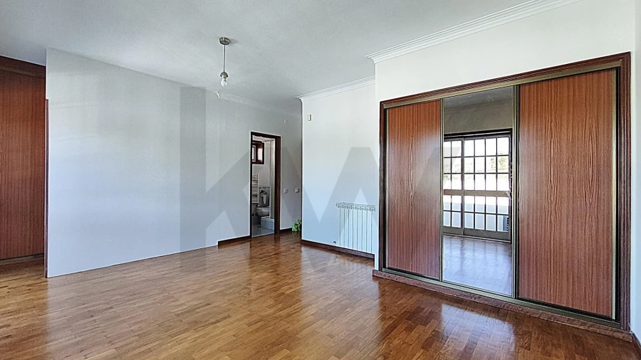 Moradia T4 para Venda em Cidade da Maia Foto 24