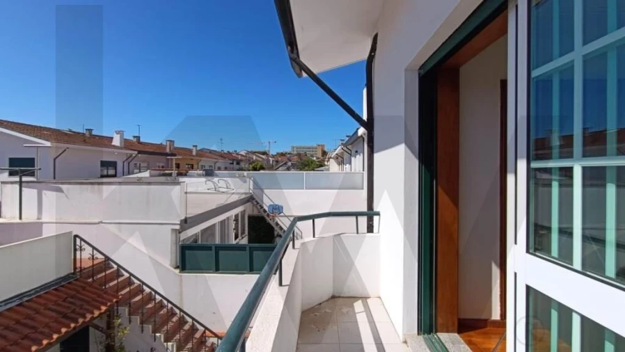 Moradia T4 para Venda em Cidade da Maia Foto 34