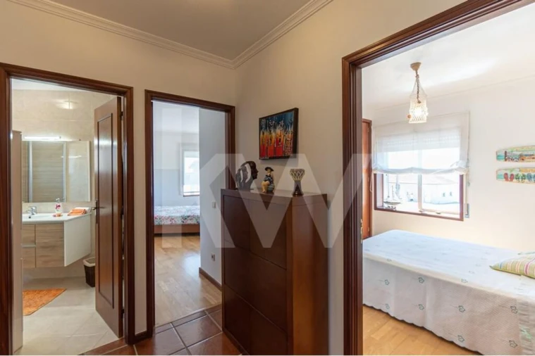 Apartamento T3 para Venda em Vila Chã Foto 9