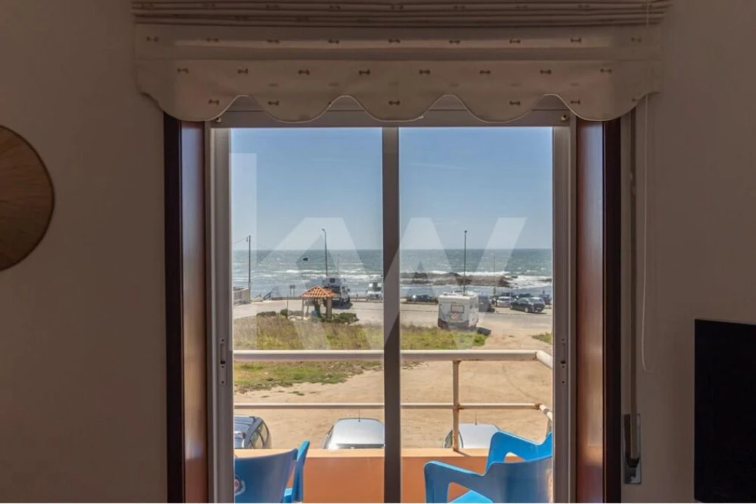 Apartamento T3 para Venda em Vila Chã Foto 14