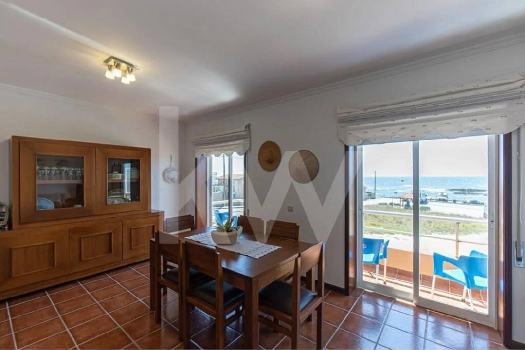 Apartamento T3 para Venda em Vila Chã Foto 12