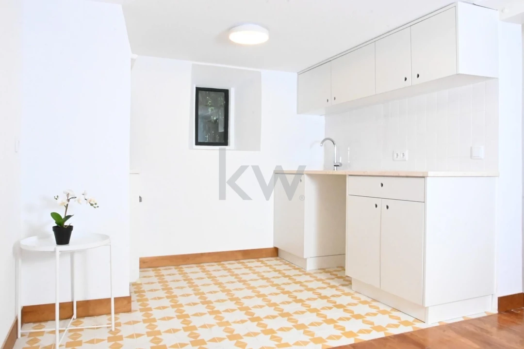 Apartamento T2 para Venda em Santa Maria Maior Foto 1
