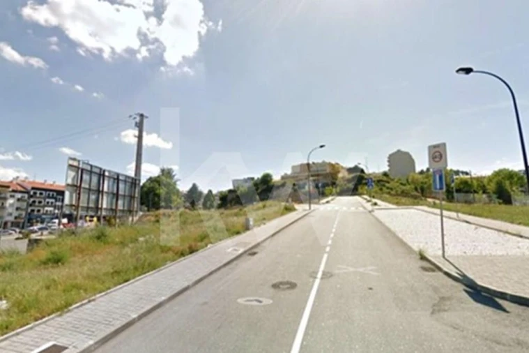 Terreno para Venda em Avelãs de Ambom e Rocamondo Foto 10