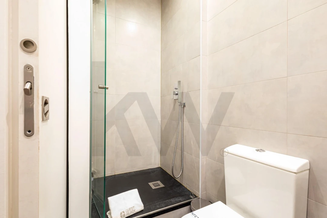 Apartamento T2 para Venda em Santo António Foto 11