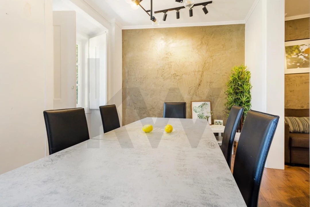 Apartamento T2 para Venda em Santo António Foto 13