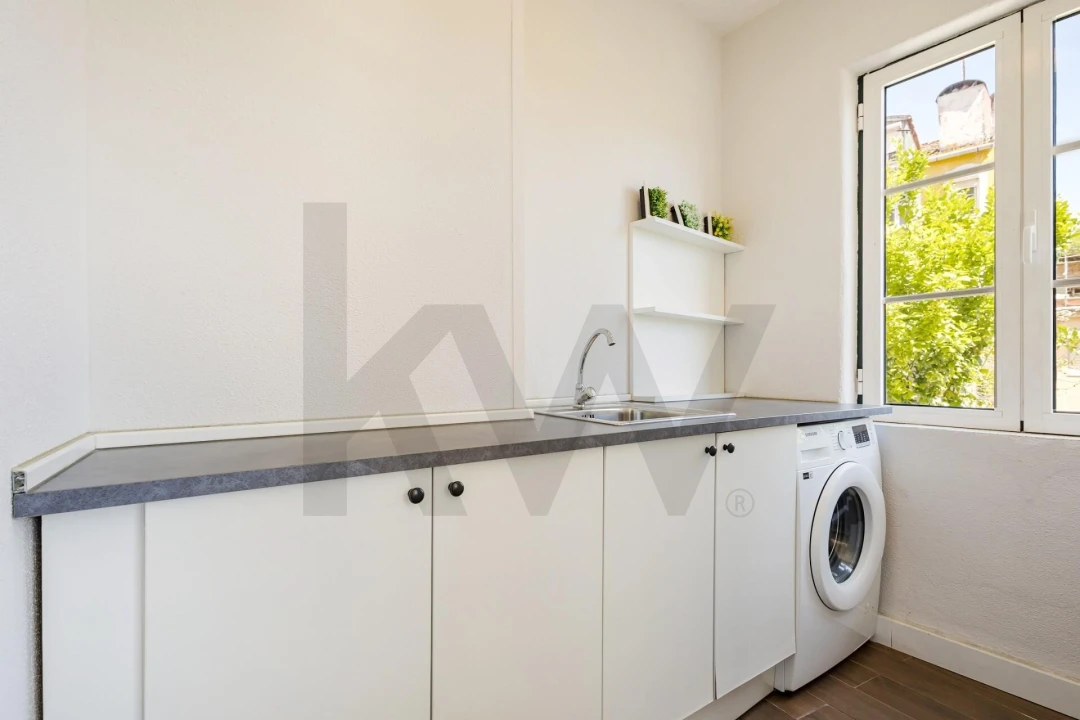 Apartamento T2 para Venda em Santo António Foto 19