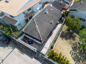 Moradia T4 para Venda em Charneca de Caparica e Sobreda