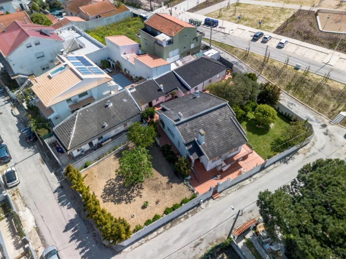 Moradia T4 para Venda em Charneca de Caparica e Sobreda Foto 73